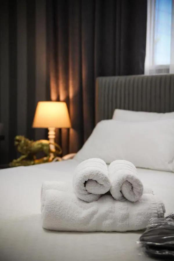 The Hera Bostanci Istanbul Bed & Breakfast